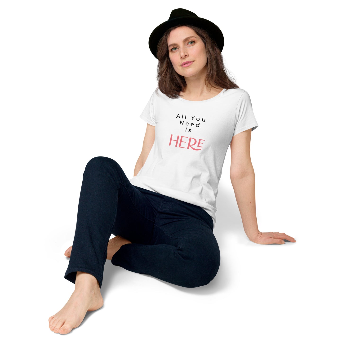 Women’s round neck tee